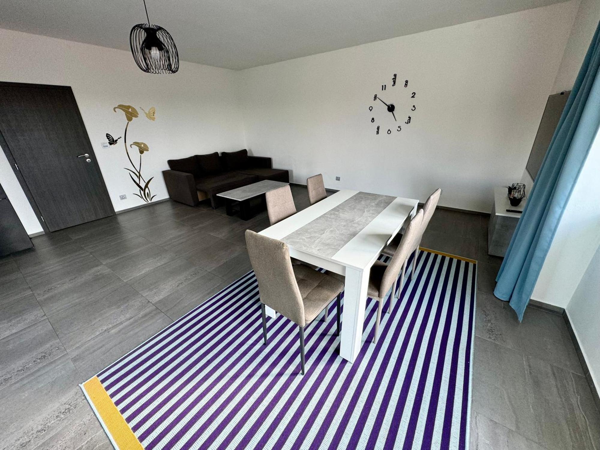 פראג Byt Apartman 74M2 Vyhled Klid Priroda מראה חיצוני תמונה