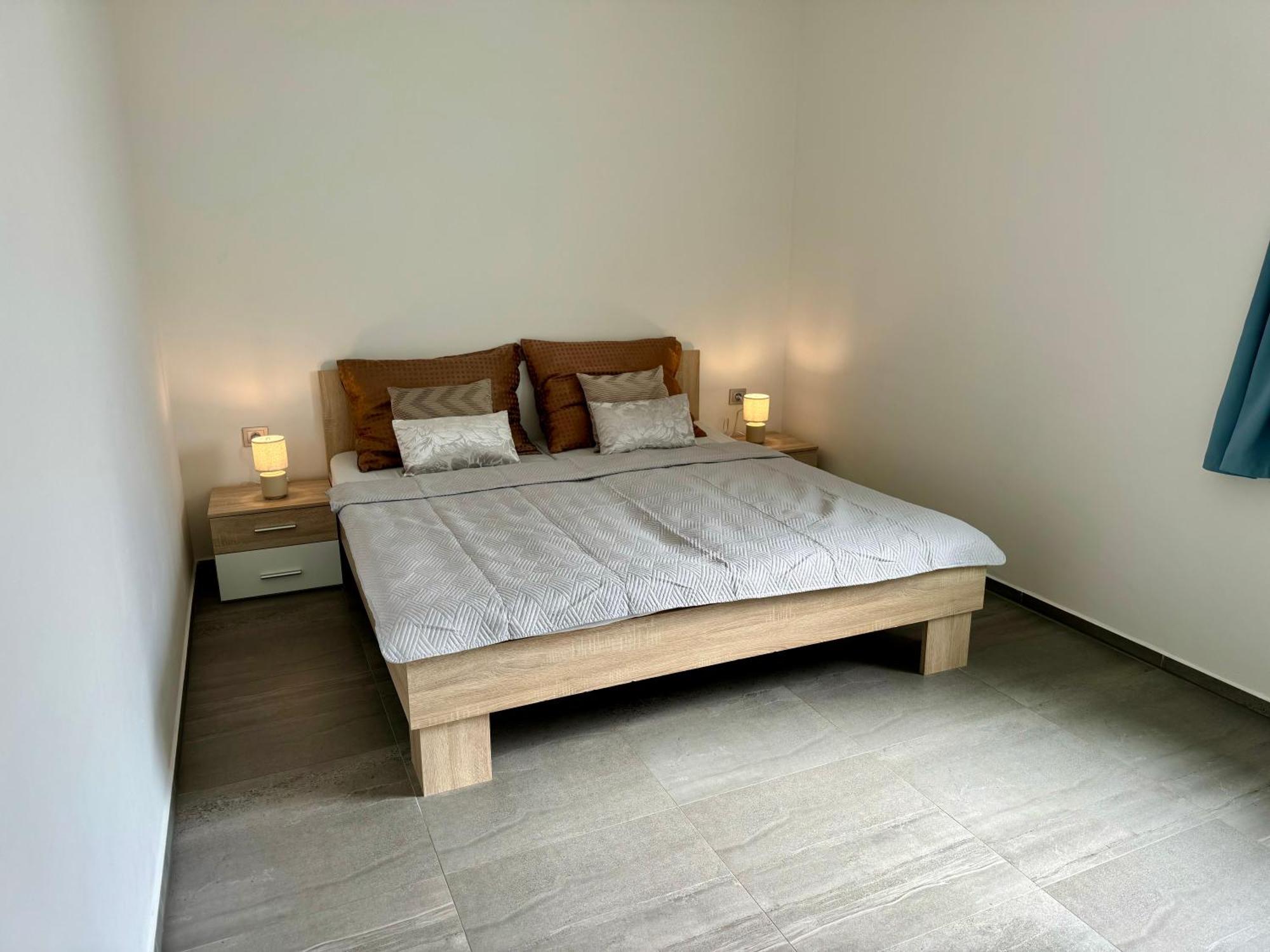 פראג Byt Apartman 74M2 Vyhled Klid Priroda מראה חיצוני תמונה